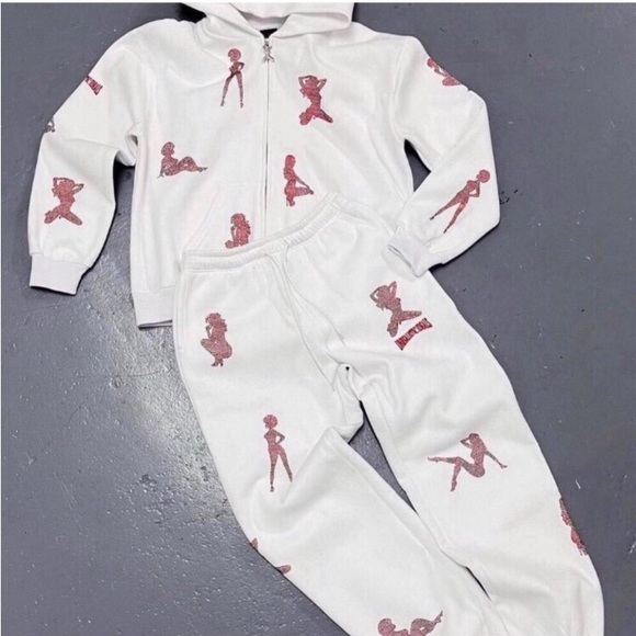 RARE named collective rhinestone sweatpants - Picture 2 of 2